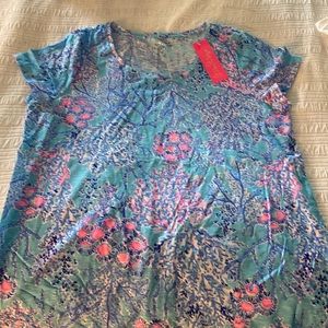 Lilly Pulitzer T-shirt size extra large